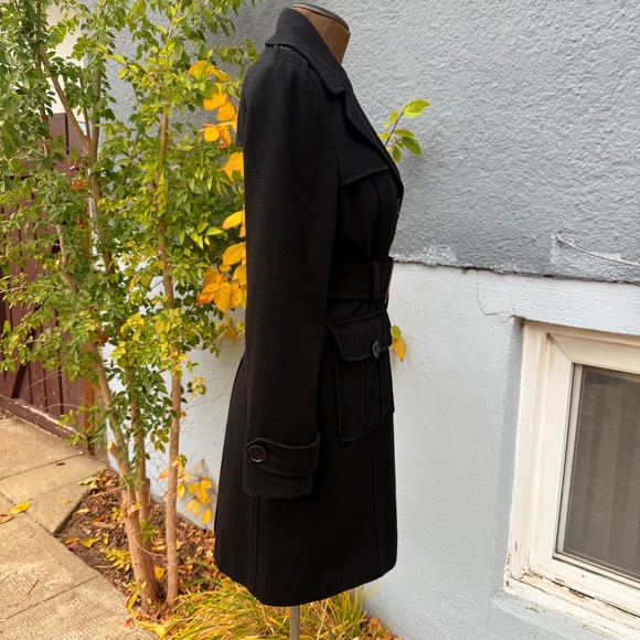 Classic Kenneth Cole Black belted trench coat - Picture 3 of 14